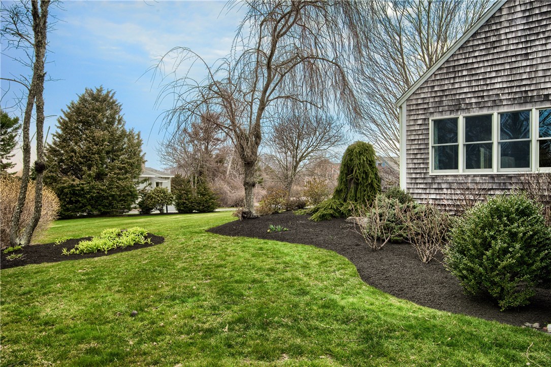 29 Sachem Road Tiverton, RI 02878 - Photo 8 of 29