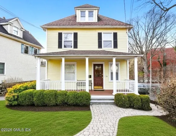 $3,500 | 36 Locust Street, Unit 2, Greenwich, CT 06830