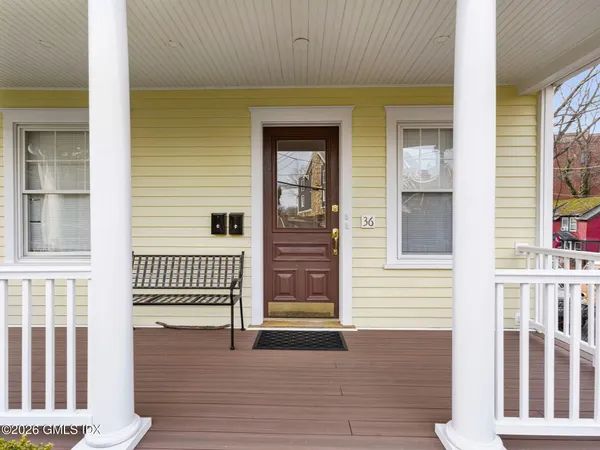 $3,500 | 36 Locust Street, Unit 2, Greenwich, CT 06830