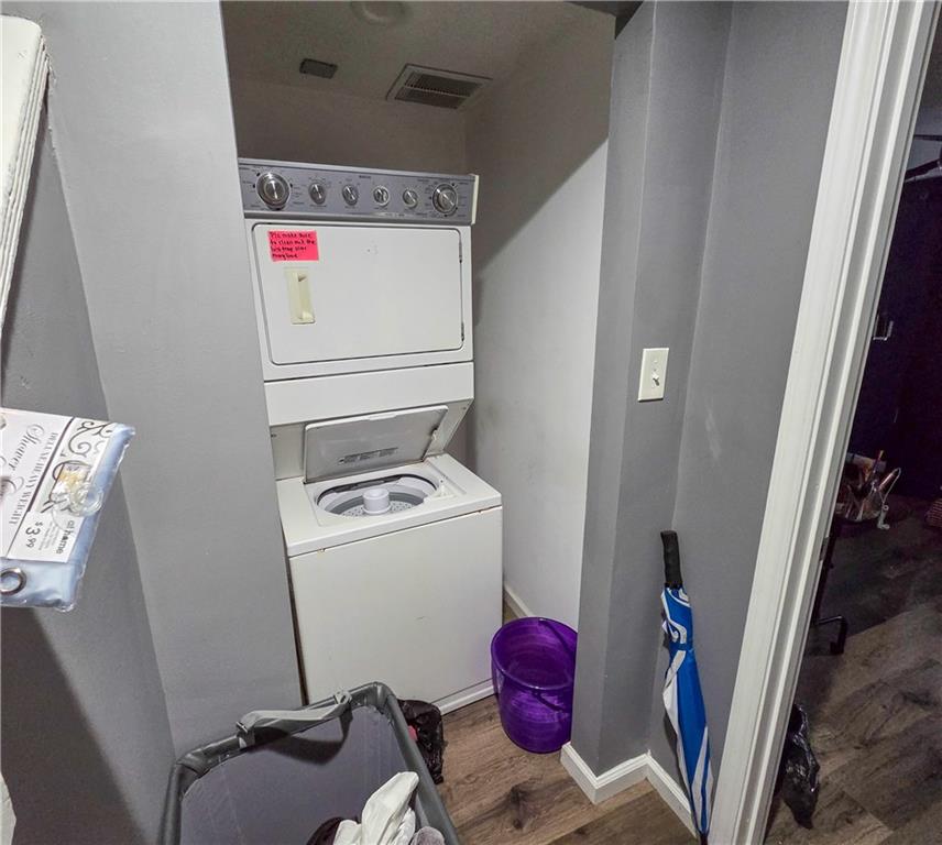 1809 Rialto Street Pittsburgh, PA 15212 - Photo 24 of 36 a utility room with dryer and washer