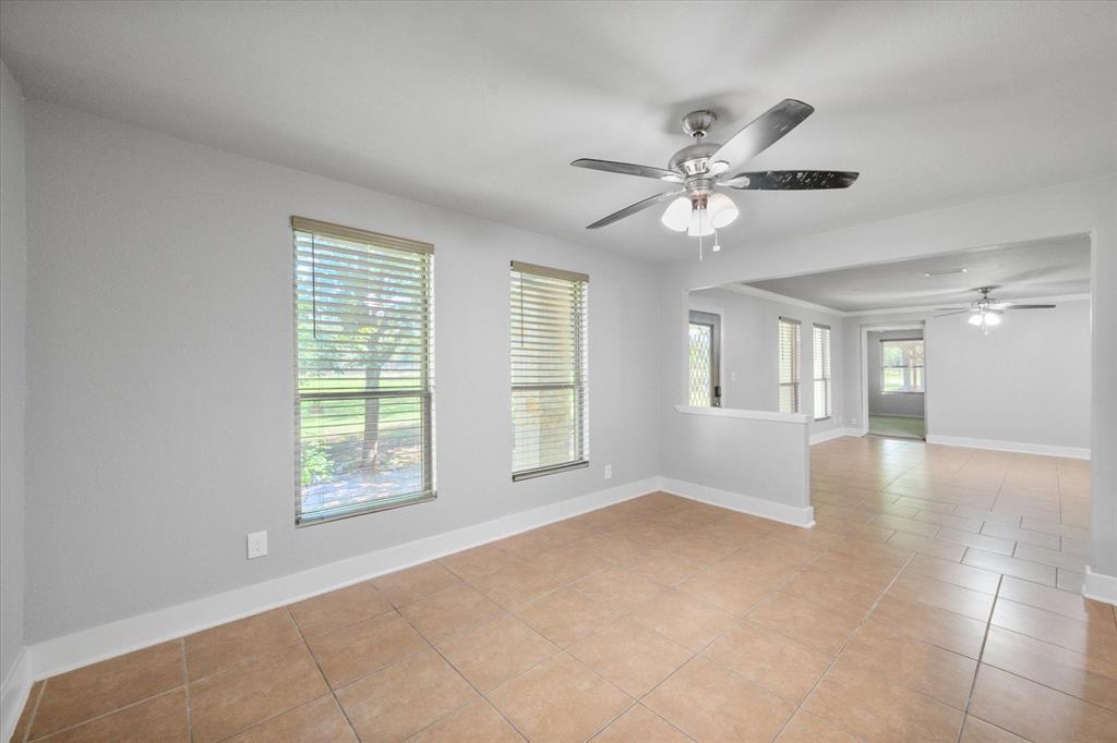 529 Nw Creek Rice, TX 75155 - Photo 11 of 26