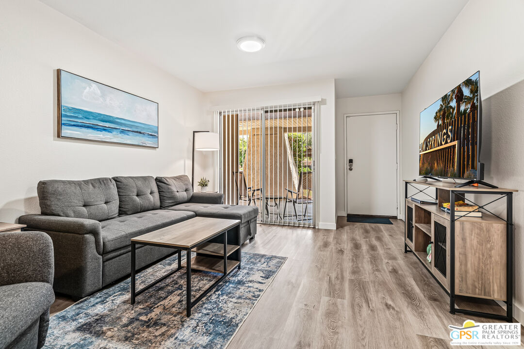 2875 North Los Felices Road, Unit 101 Palm Springs, CA 92262 - Photo 2 of 28