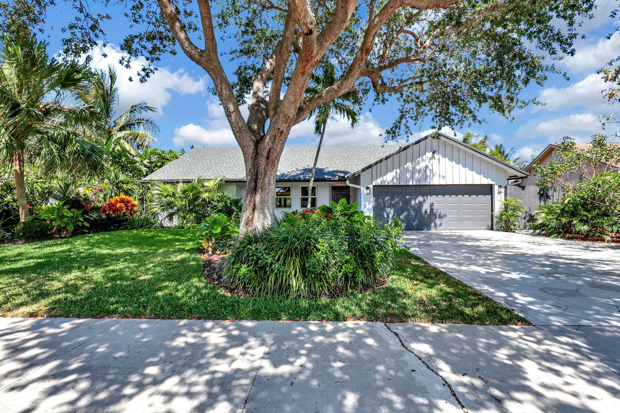 3015 Dunlin Road Delray Beach, FL 33444 - Photo 3 of 65 44-web-or-mls-3015Dunlin_216