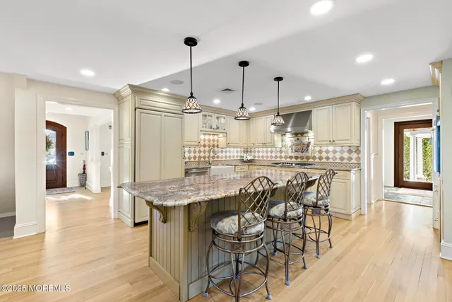 $4,195,000 | 201 Beacon Boulevard, Sea Girt, NJ 08750