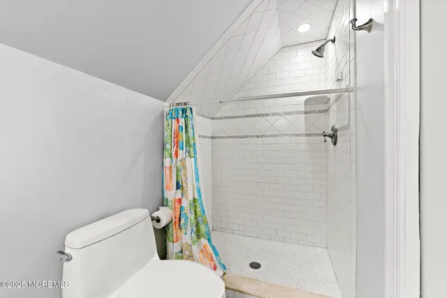 $4,195,000 | 201 Beacon Boulevard, Sea Girt, NJ 08750