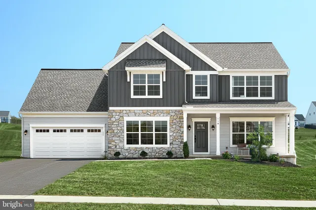 $527,800 | 114 Blue Mountain Boulevard, Carlisle, PA 17013