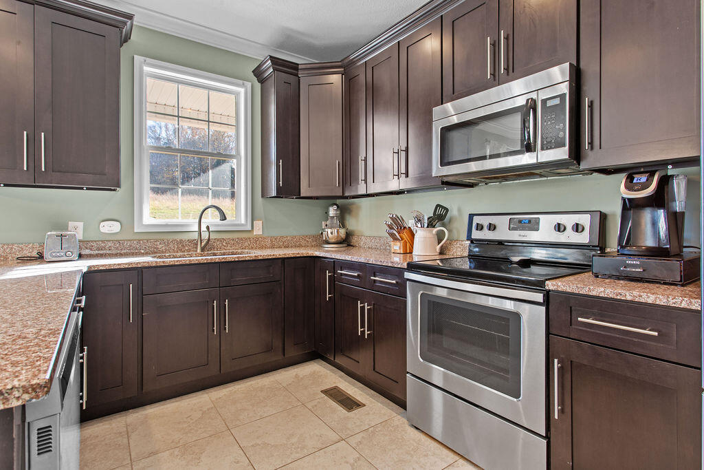 3640 East Valley Road Jasper, TN 37347 - Photo 12 of 32 C00A0015
