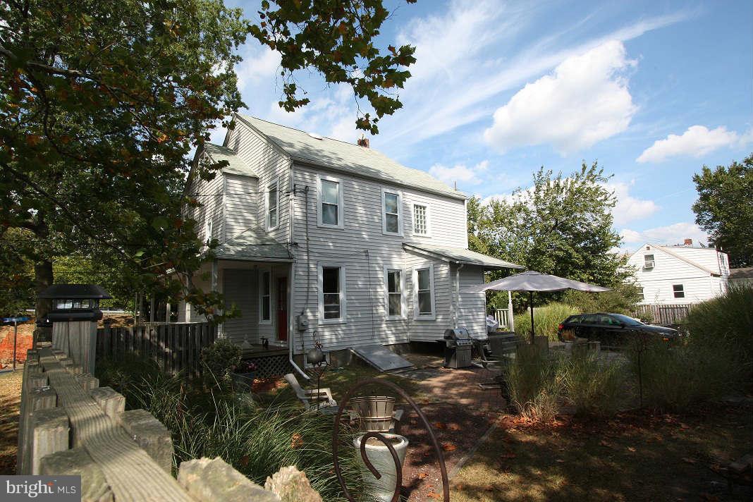 4801 Rittenhouse Street Riverdale, MD 20737 - Photo 4 of 17 Exterior (Rear)