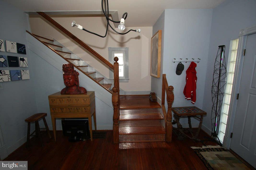 4801 Rittenhouse Street Riverdale, MD 20737 - Photo 5 of 17 Interior (General)