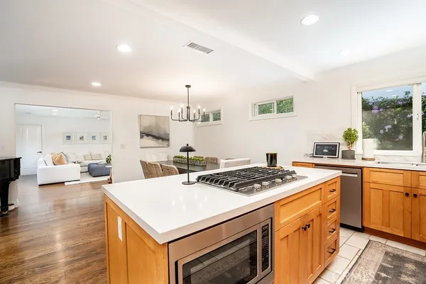 $12,500 | 2012 Diana Lane, Newport Beach, CA 92660