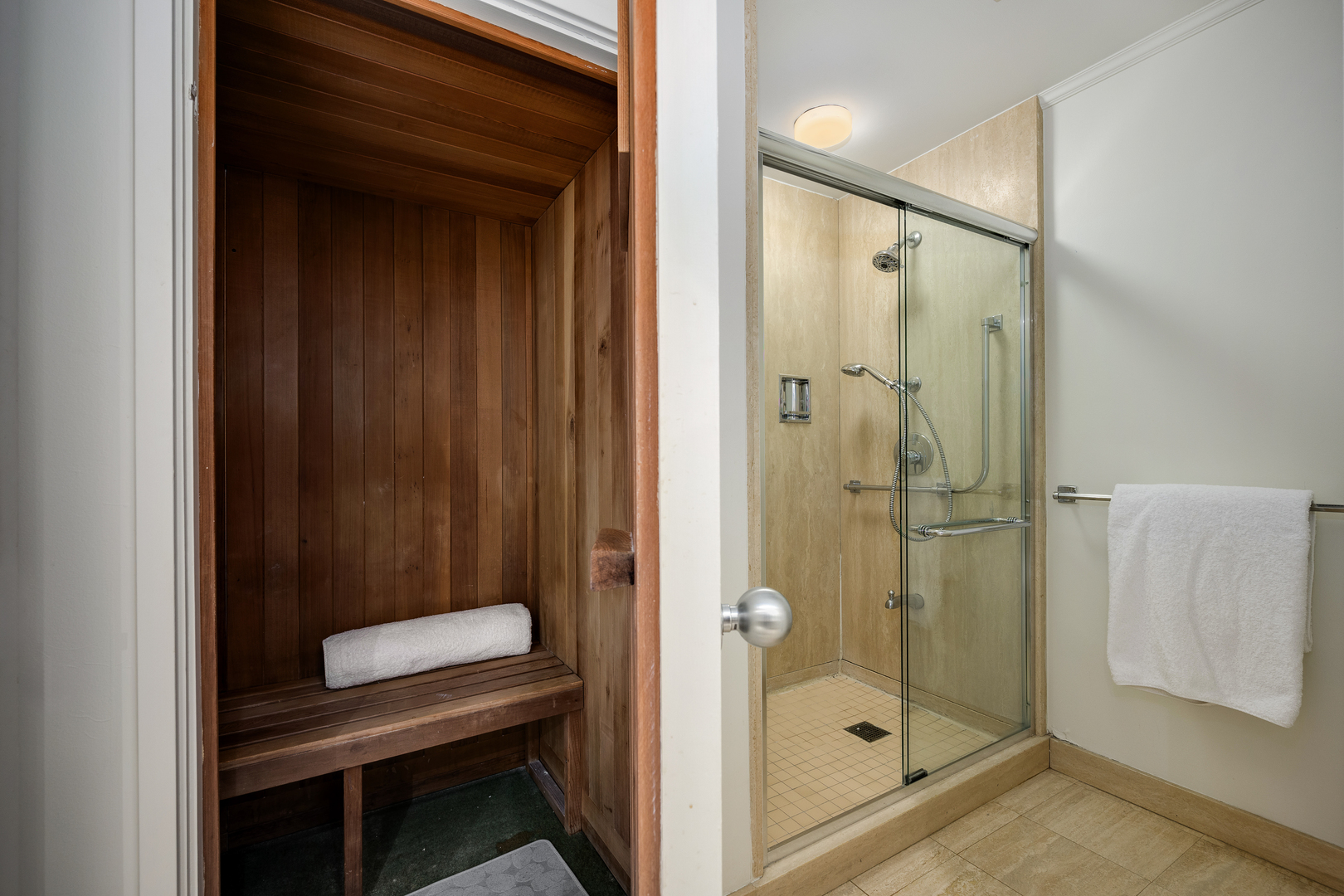 180 East Pearson Street, Unit 6802 Chicago, IL 60611 - Photo 27 of 33 a bathroom with a shower