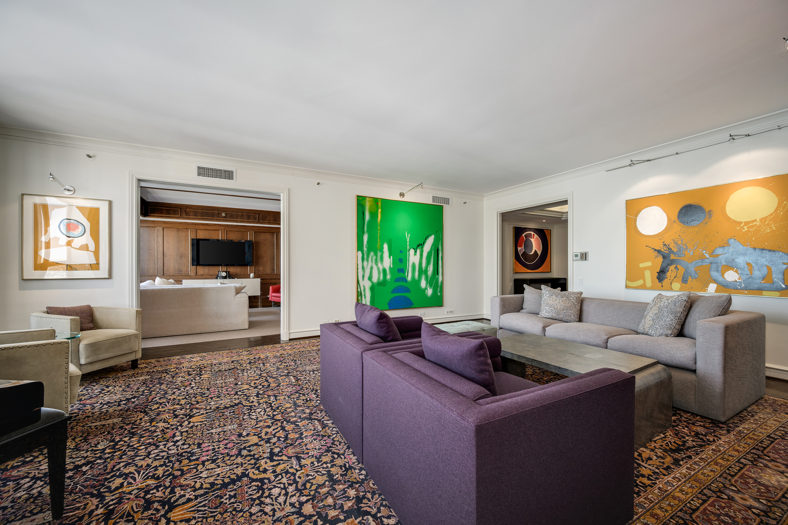 180 East Pearson Street, Unit 6802 Chicago, IL 60611 - Photo 8 of 33 a living room with furniture and a large window