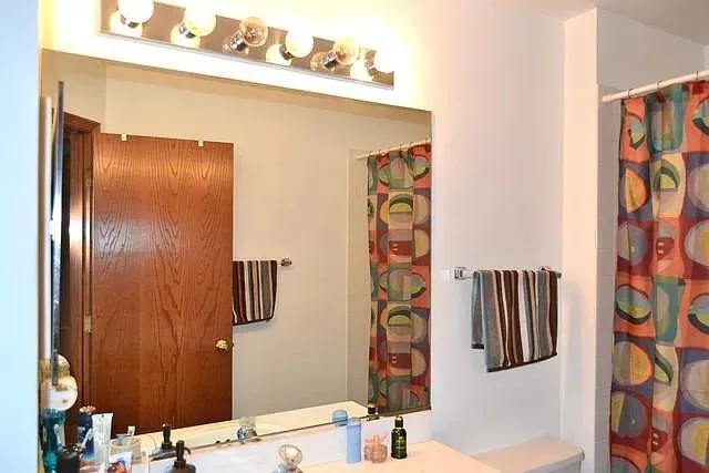 $2,400 | 1246 Shawford Way, Elgin, IL 60120