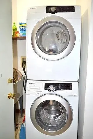 $2,400 | 1246 Shawford Way, Elgin, IL 60120