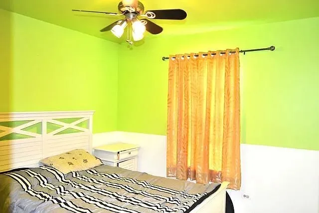 $2,400 | 1246 Shawford Way, Elgin, IL 60120