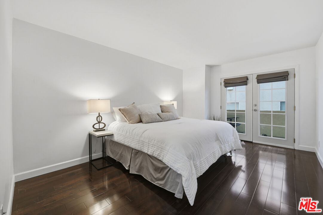 10732 Woodbine Street, Unit 3 Los Angeles, CA 90034 - Photo 21 of 37