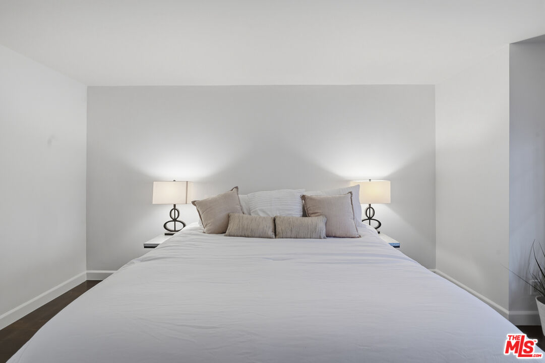 10732 Woodbine Street, Unit 3 Los Angeles, CA 90034 - Photo 22 of 37