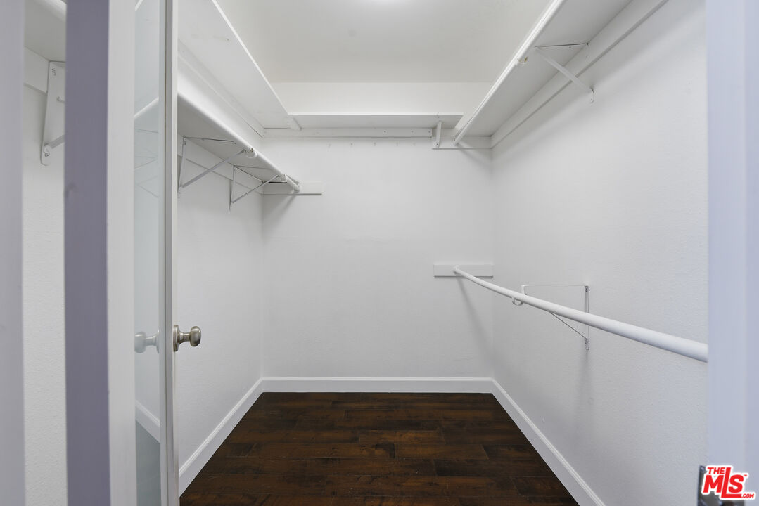 10732 Woodbine Street, Unit 3 Los Angeles, CA 90034 - Photo 25 of 37