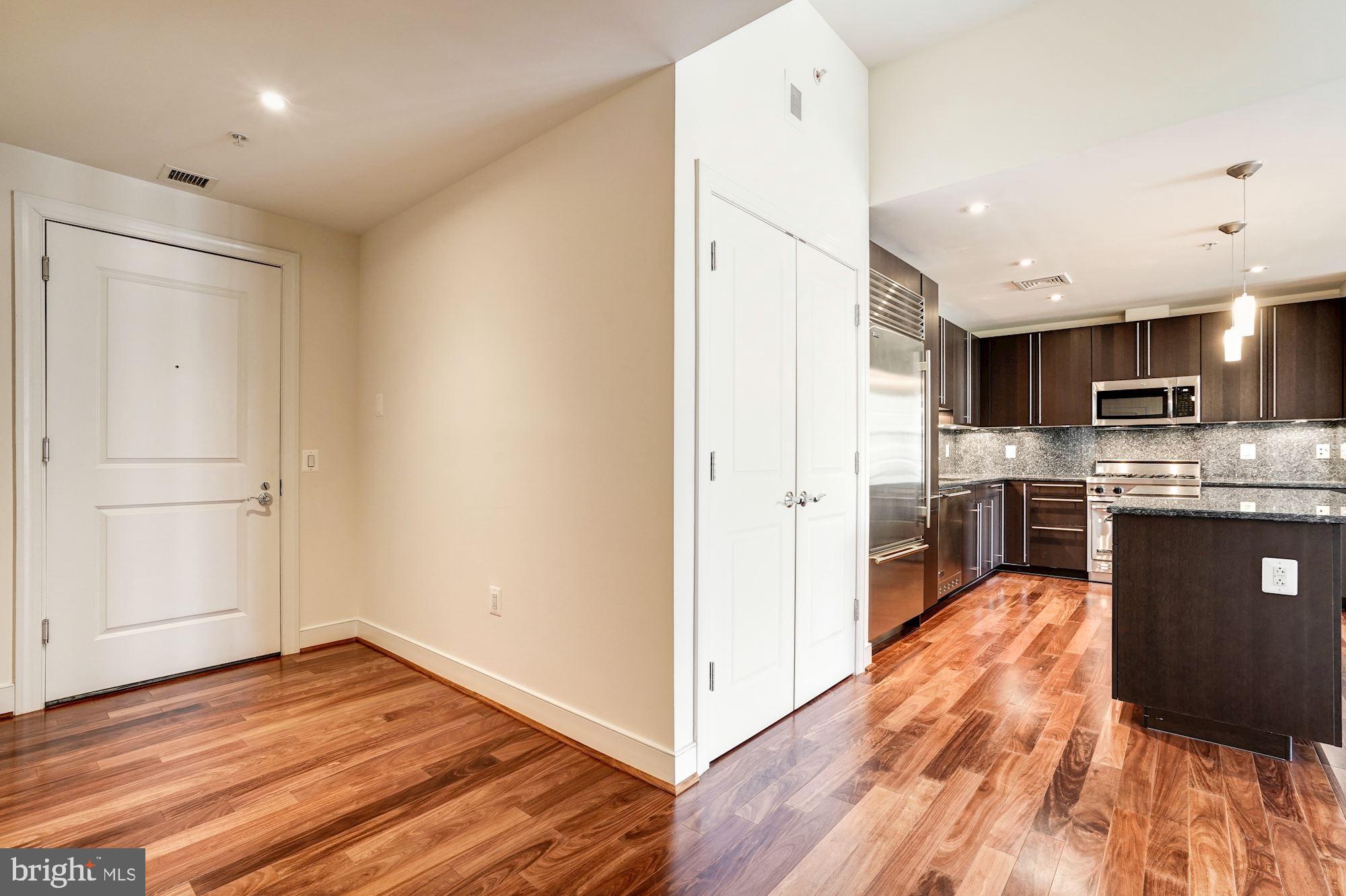 2425 L Street Northwest, Unit 736 Washington, DC 20037 - Photo 4 of 32