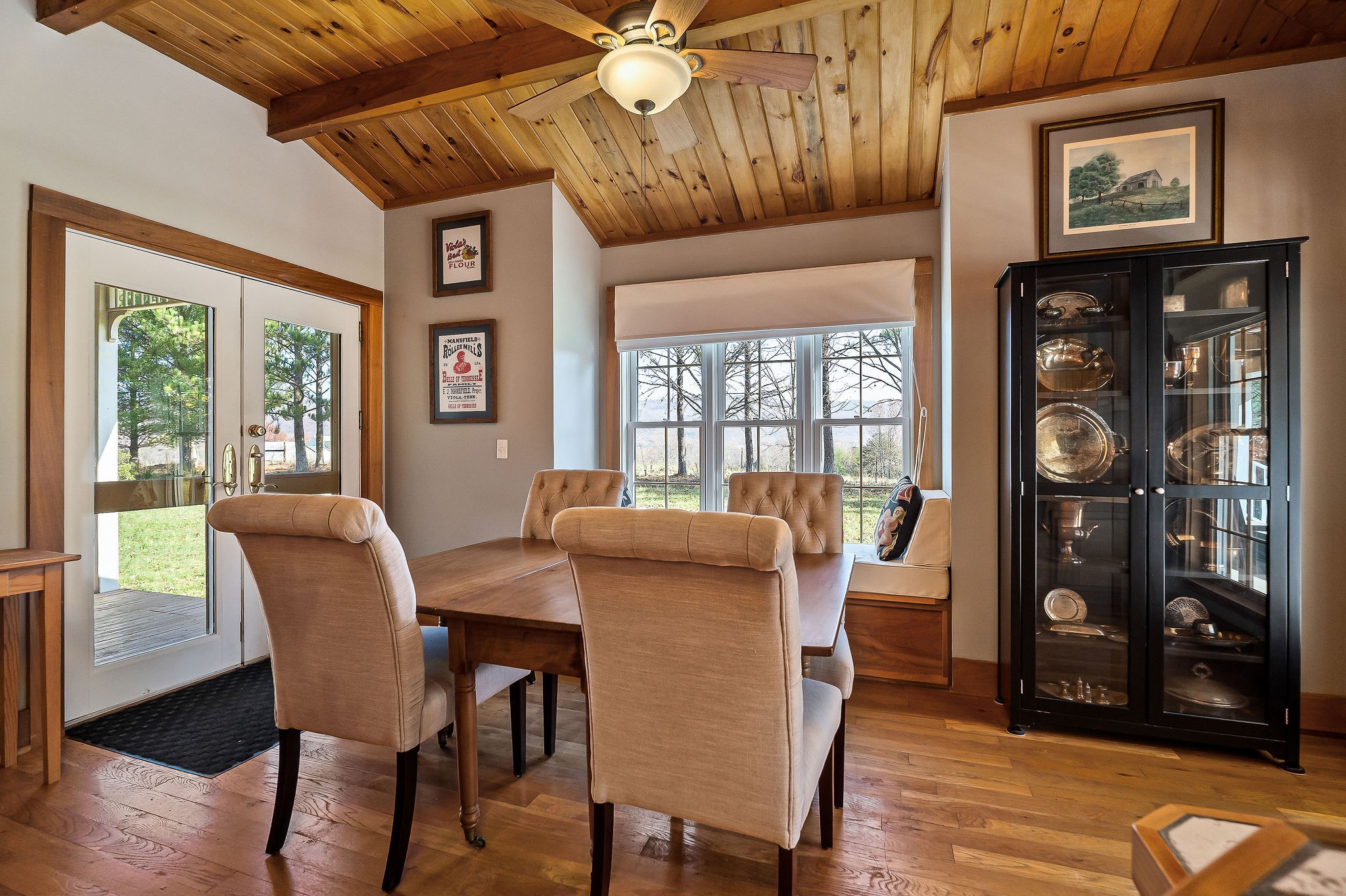 225 Apple Valley Lane Morrison, TN 37357 - Photo 22 of 74 a view of a dining room with furniture window and outside view