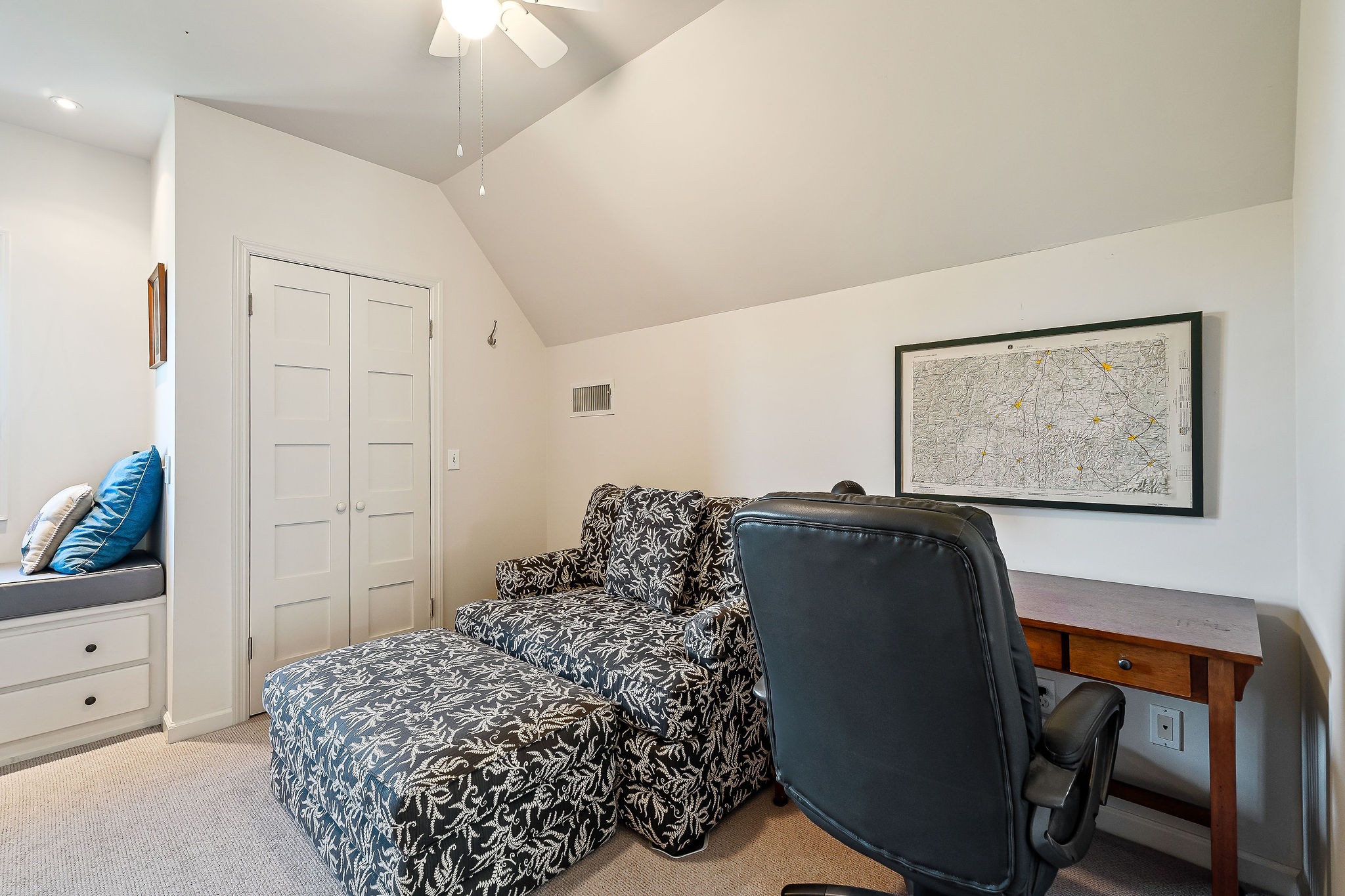 225 Apple Valley Lane Morrison, TN 37357 - Photo 53 of 74 a bedroom with a bed and cabinet