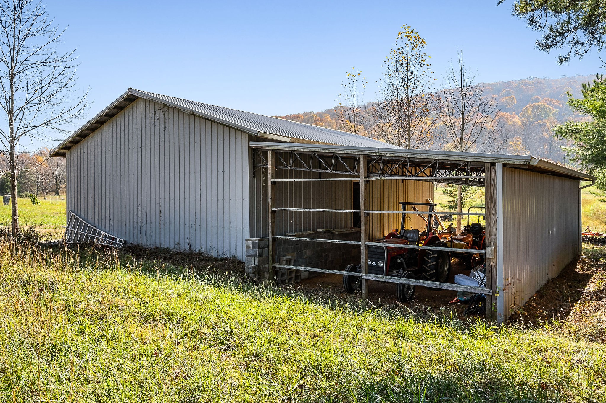 225 Apple Valley Lane Morrison, TN 37357 - Photo 70 of 74 a backyard of a house