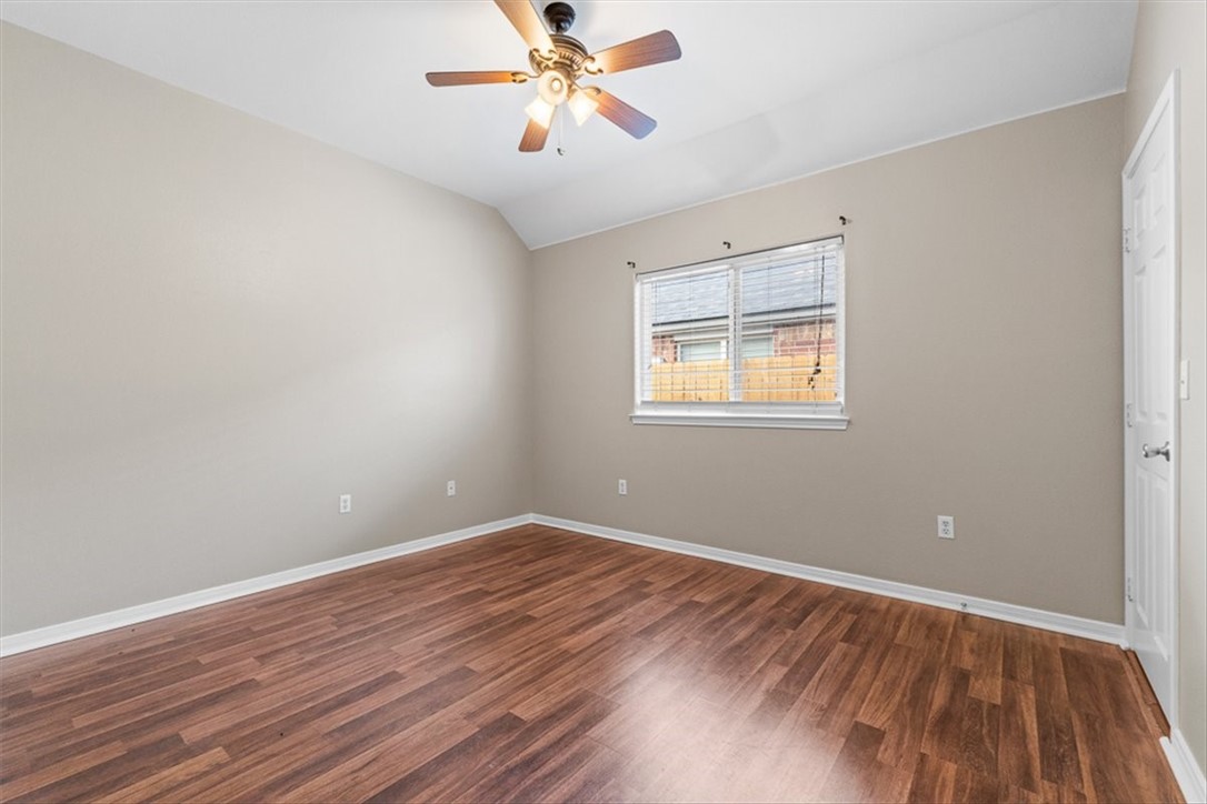 314 San Rafael Drive Portland, TX 78374 - Photo 14 of 27 2nd bedroom