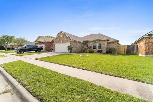 $310,000 | 314 San Rafael Drive, Portland, TX 78374