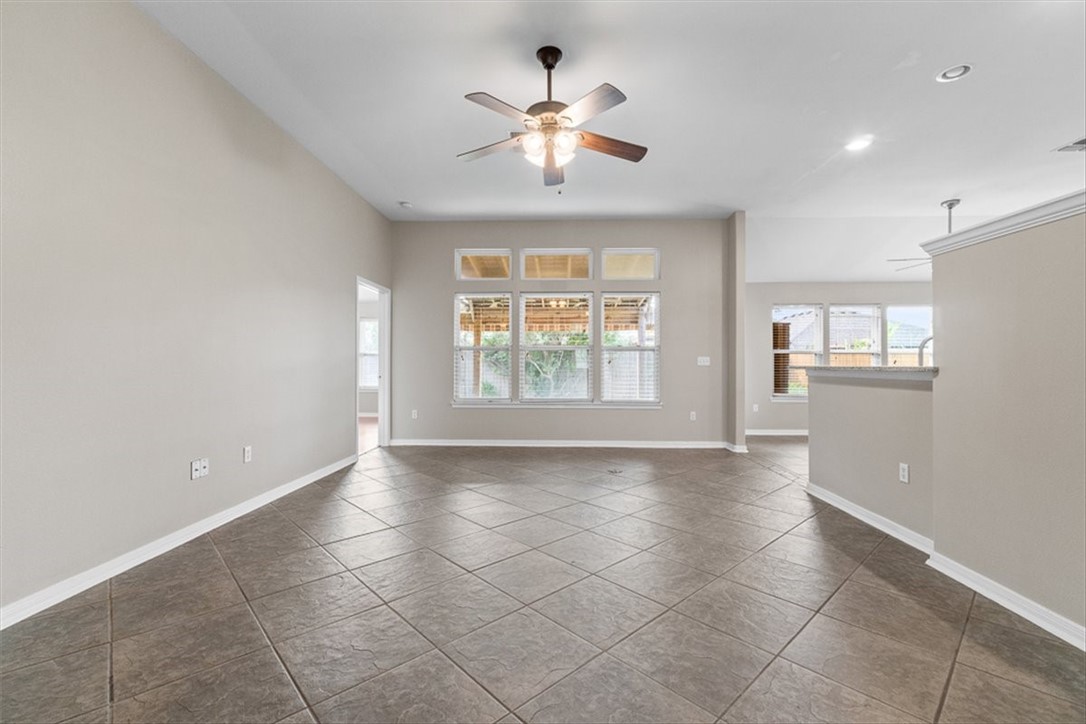 314 San Rafael Drive Portland, TX 78374 - Photo 6 of 27