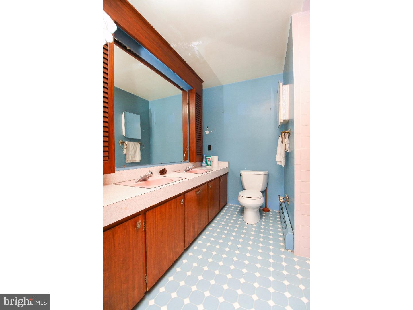 249 Church Road Medford, NJ 08055 - Photo 17 of 25 Bathroom