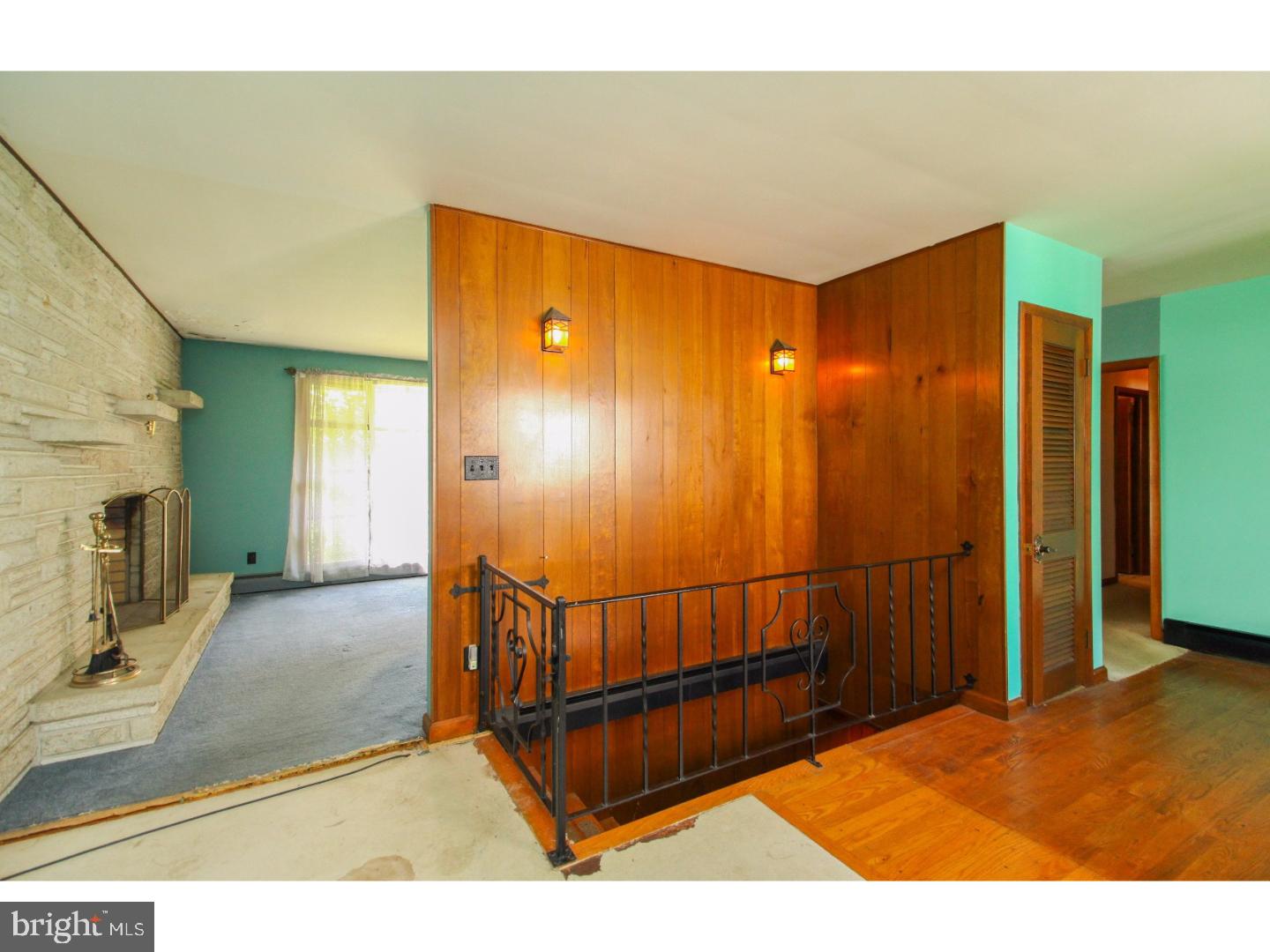 249 Church Road Medford, NJ 08055 - Photo 4 of 25 Dining Room