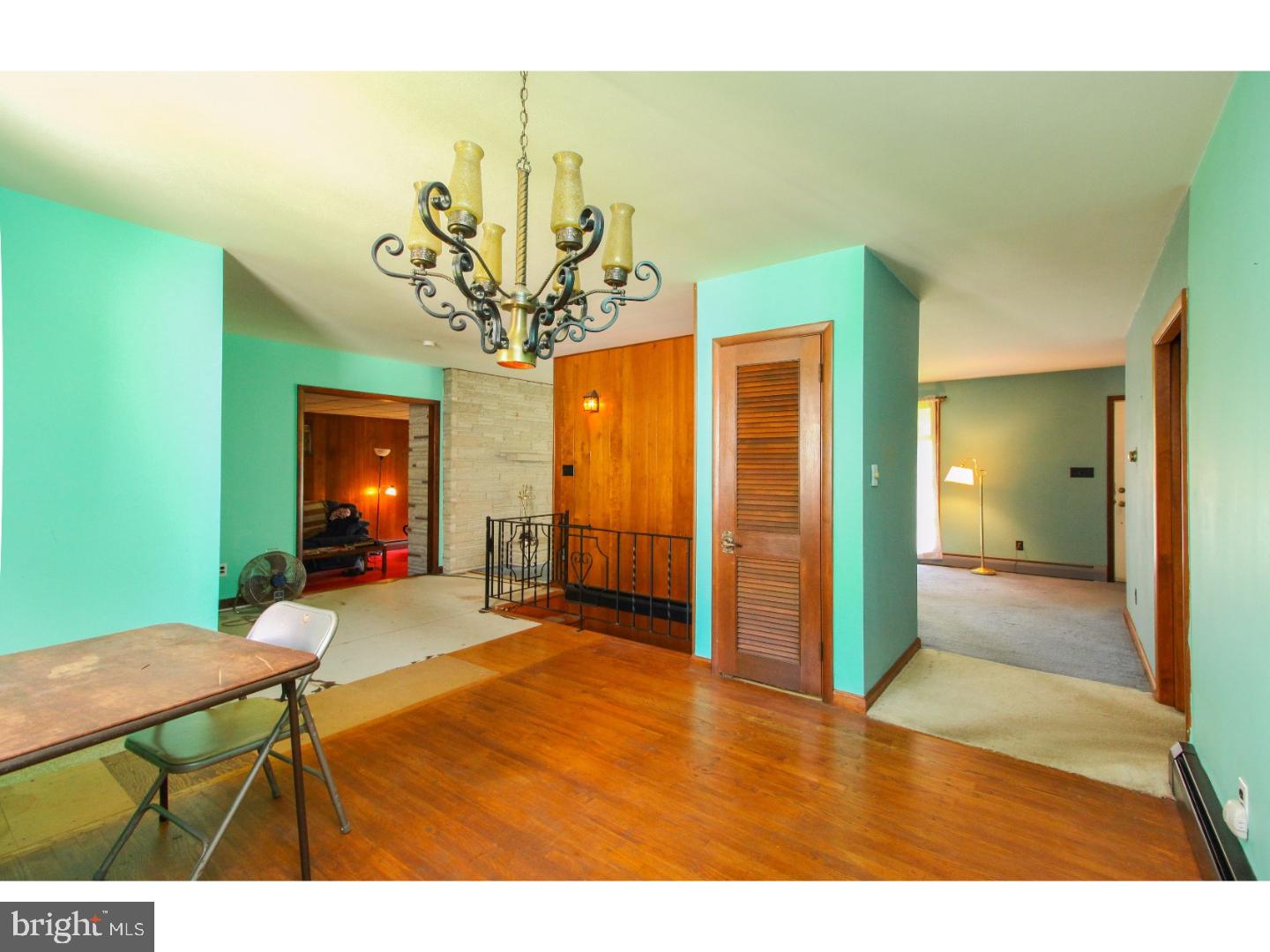 249 Church Road Medford, NJ 08055 - Photo 5 of 25 Dining Room