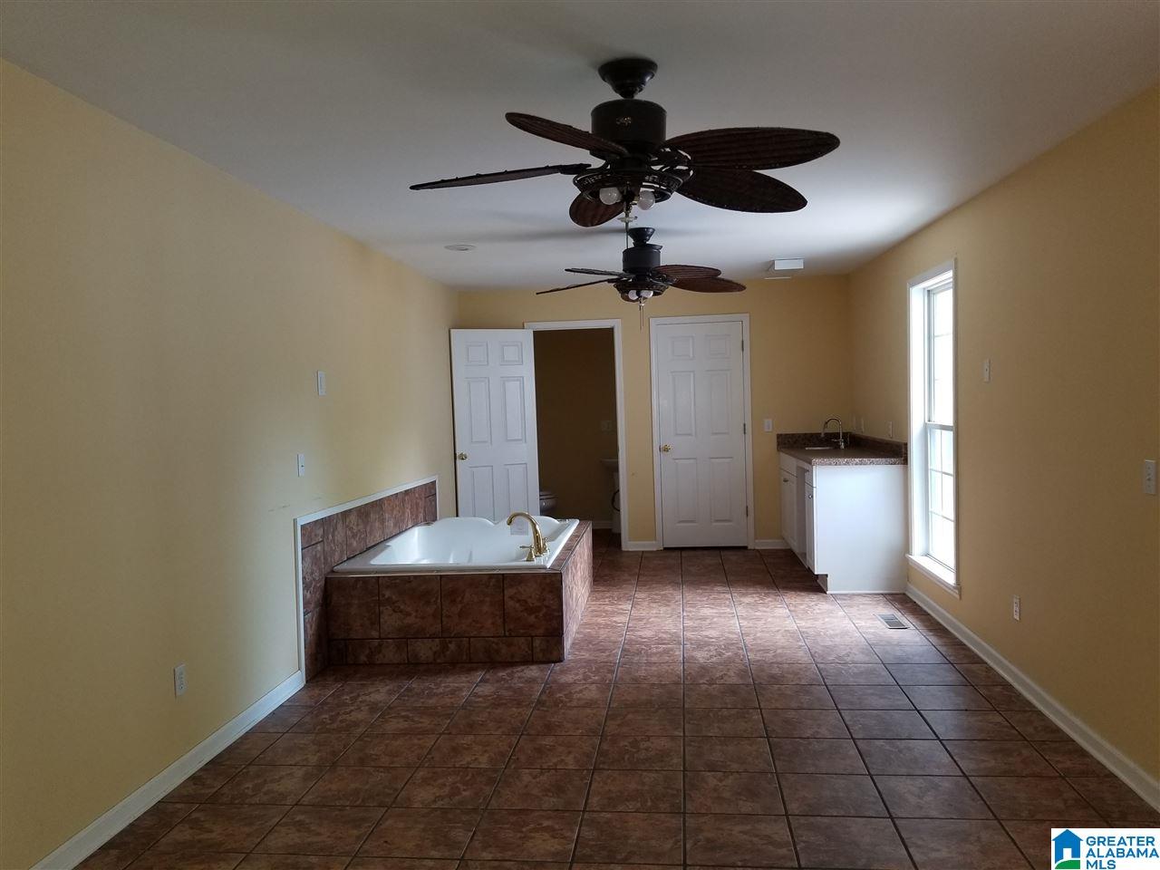 27 Meadowview Drive Jasper, AL 35501 - Photo 7 of 13