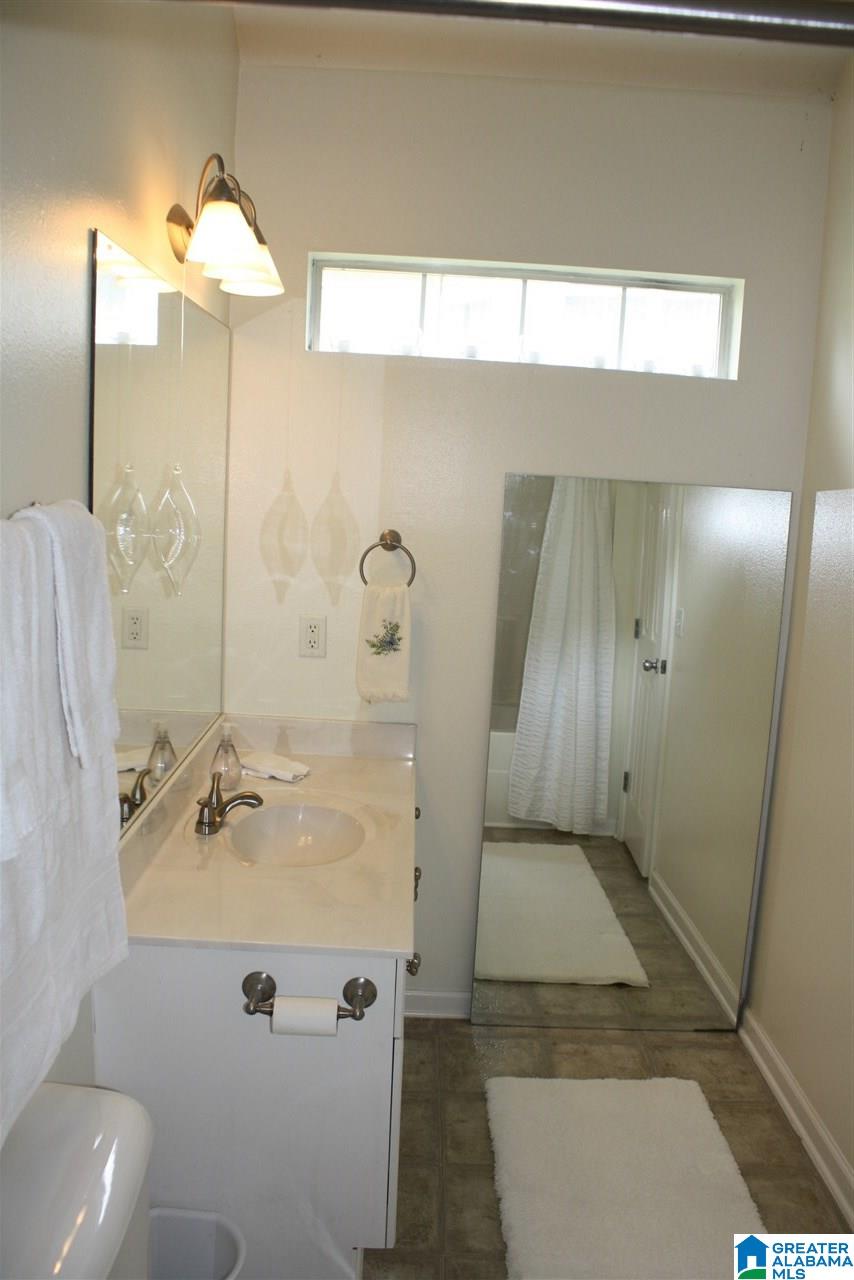 122 Mayfair Lane Calera, AL 35040 - Photo 12 of 21