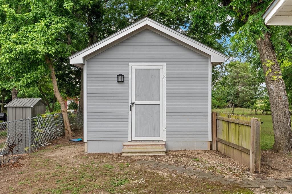 911 South Main Street West, TX 76691 - Photo 29 of 39