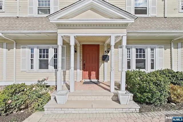 $650,000 | 5 Park Road, Paterson, NJ 07514