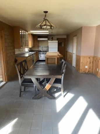 12168 Granite Ridge Road Oroville, CA 95965 - Photo 32 of 34 a view of a dining room with furniture