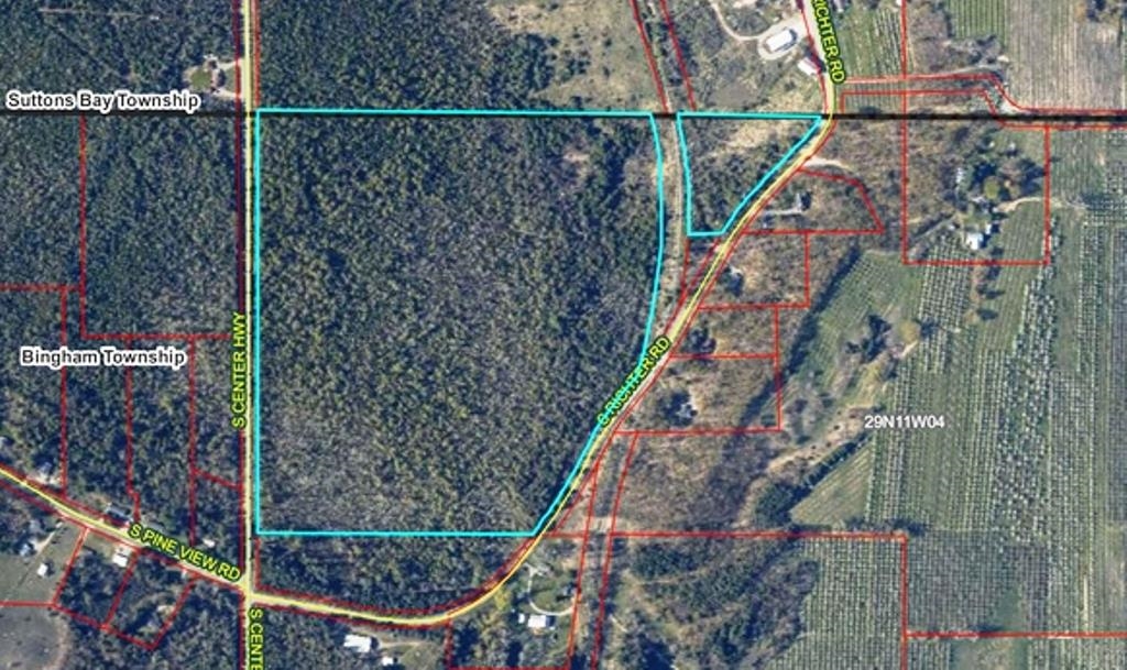 Parcels A & B South Richter Road Suttons Bay, MI 49682 - Photo 1 of 22 1917693.JPG