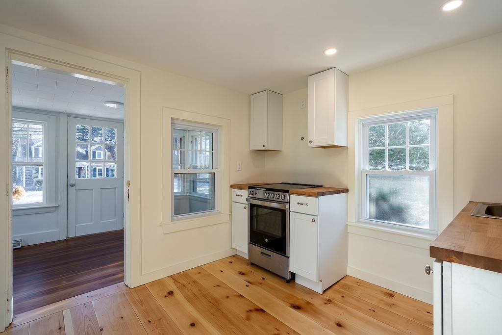 79 Brave Boat Harbor Road Kittery, ME 03905 - Photo 9 of 14
