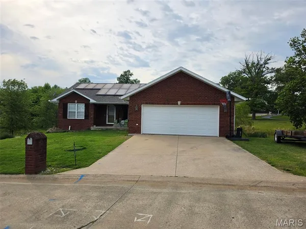 $319,900 | 180 Glen Oak Drive, Jackson, MO 63755