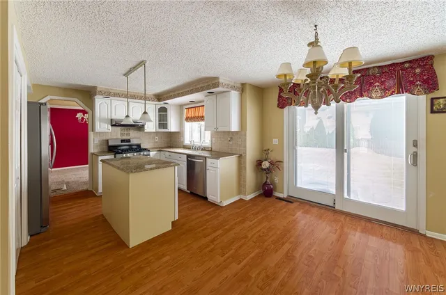 $499,900 | 111 Brenridge Drive, Amherst, NY 14051