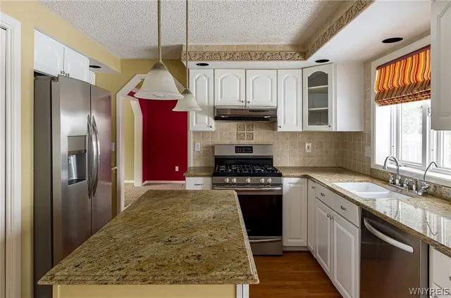 $499,900 | 111 Brenridge Drive, Amherst, NY 14051