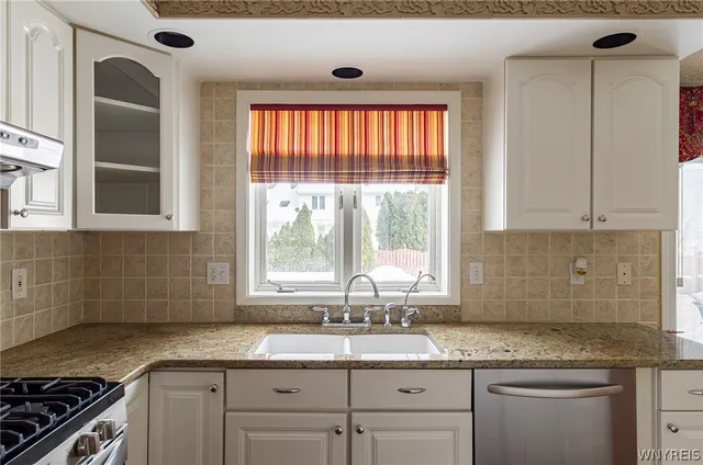 $499,900 | 111 Brenridge Drive, Amherst, NY 14051