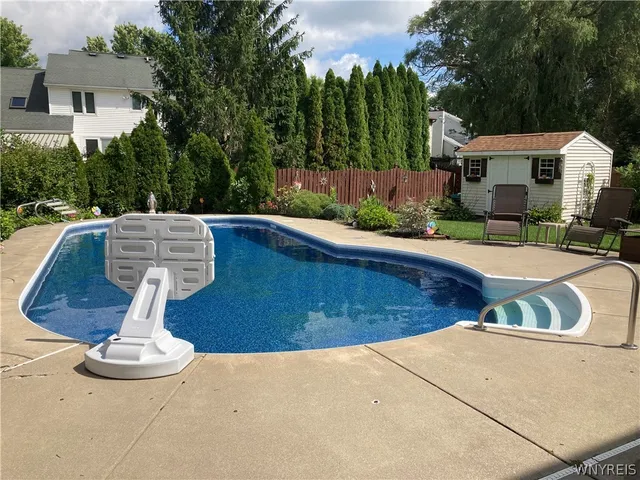 $499,900 | 111 Brenridge Drive, Amherst, NY 14051