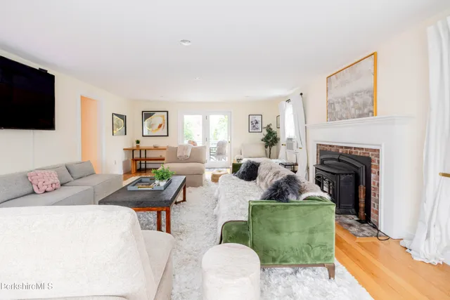 $889,000 | 11 Prospect Street, Great Barrington, MA 01230