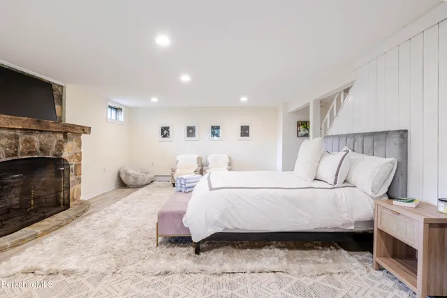 $889,000 | 11 Prospect Street, Great Barrington, MA 01230