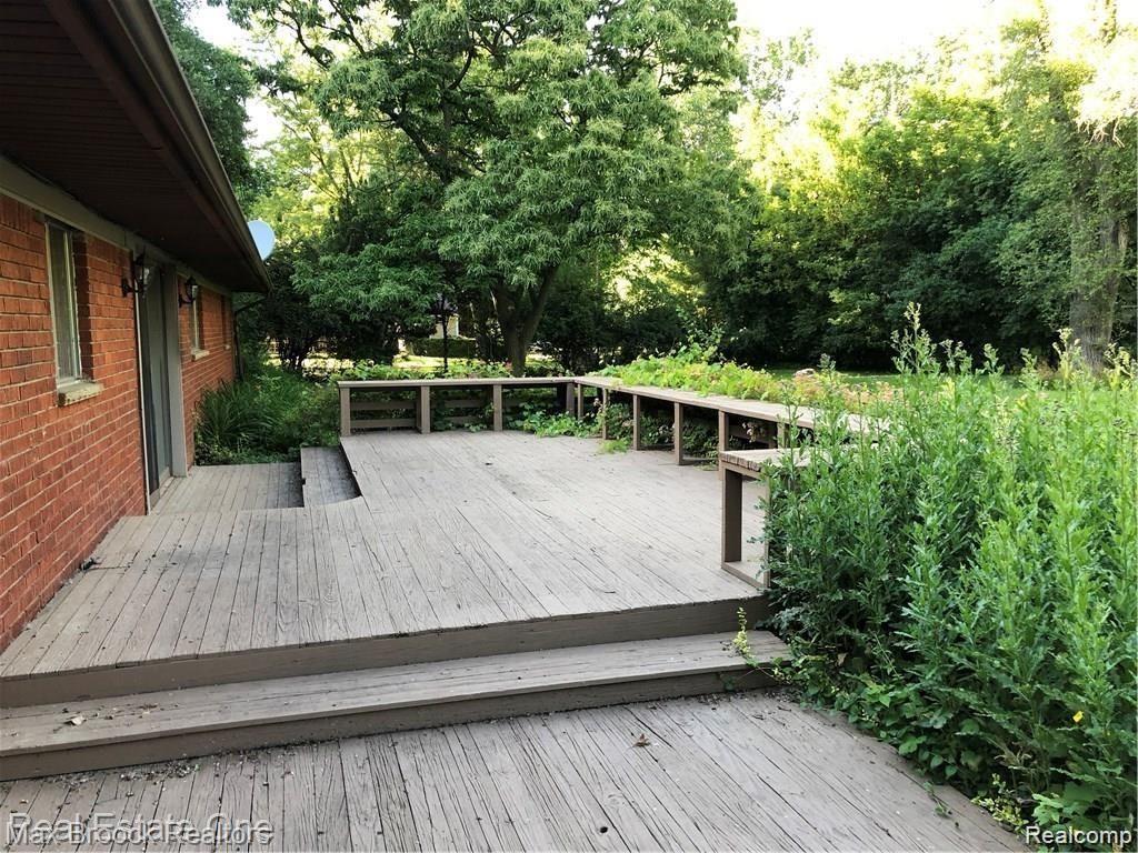 2805 Franklin Road Bloomfield Hills, MI 48302 - Photo 13 of 17 2805 Franklin 6.jpg