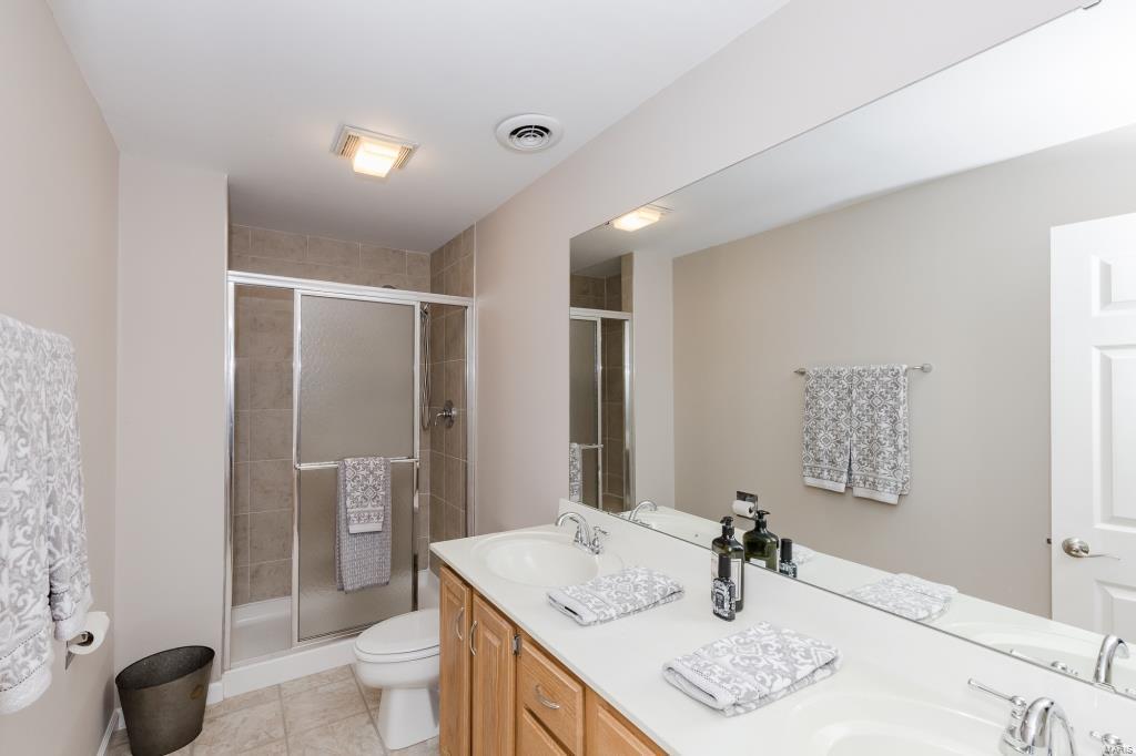 15868 Richborough Road Chesterfield, MO 63017 - Photo 34 of 51 Gallery Image 34