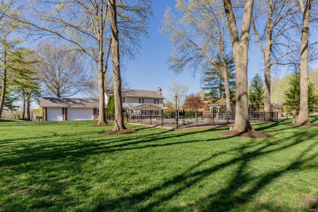 15868 Richborough Road Chesterfield, MO 63017 - Photo 36 of 51 Gallery Image 36