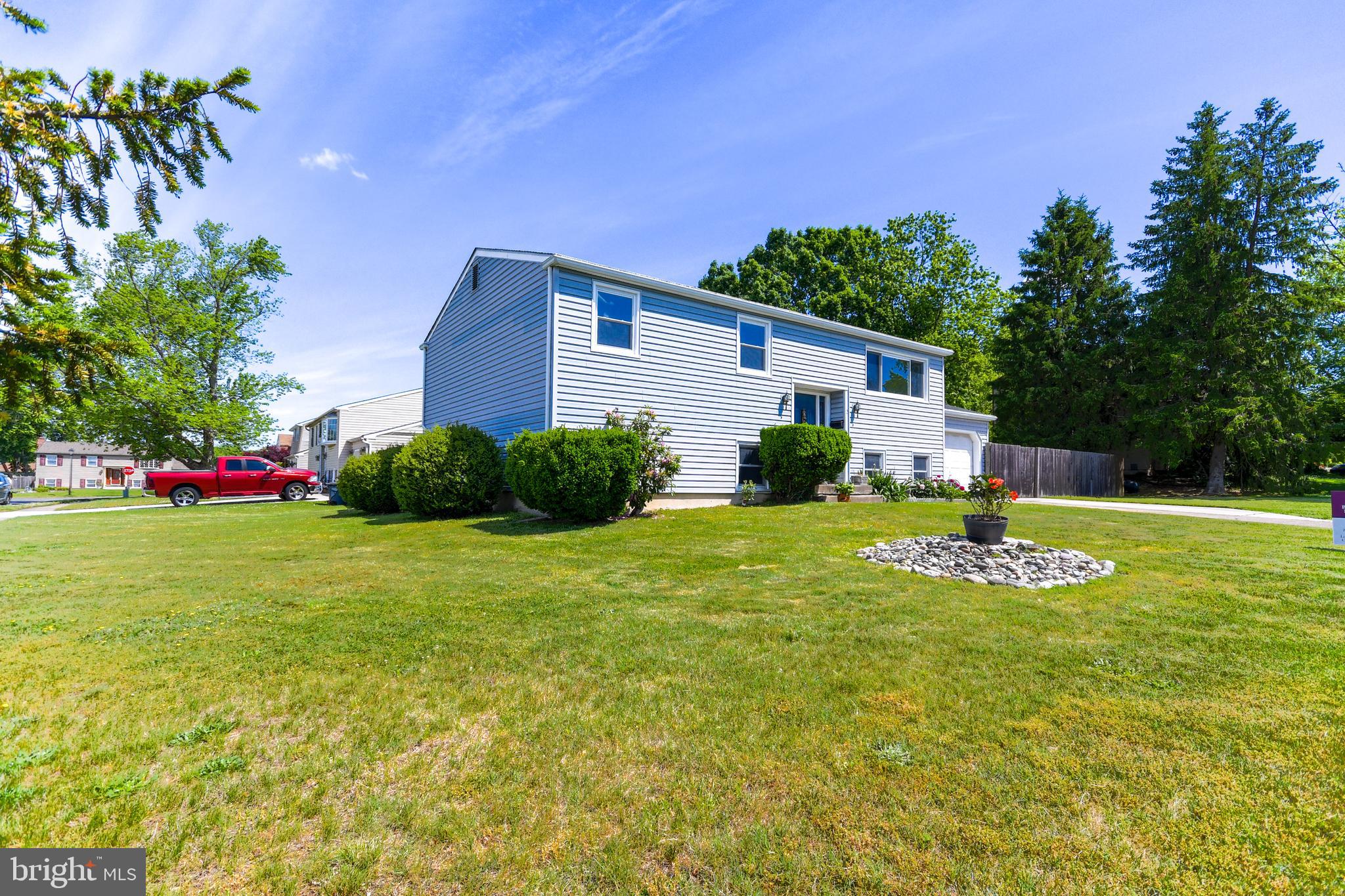 2 Stone River Road Clementon, NJ 08021 - Photo 3 of 32